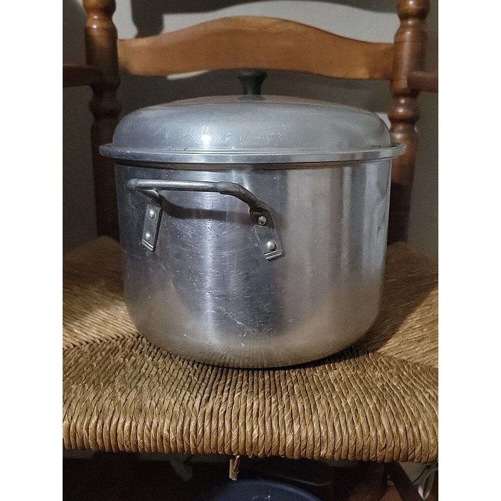Wear-Ever Aluminum 8 Qt Stock Pot Lid Vintage #2208 USA Soup Stockpot Black Top